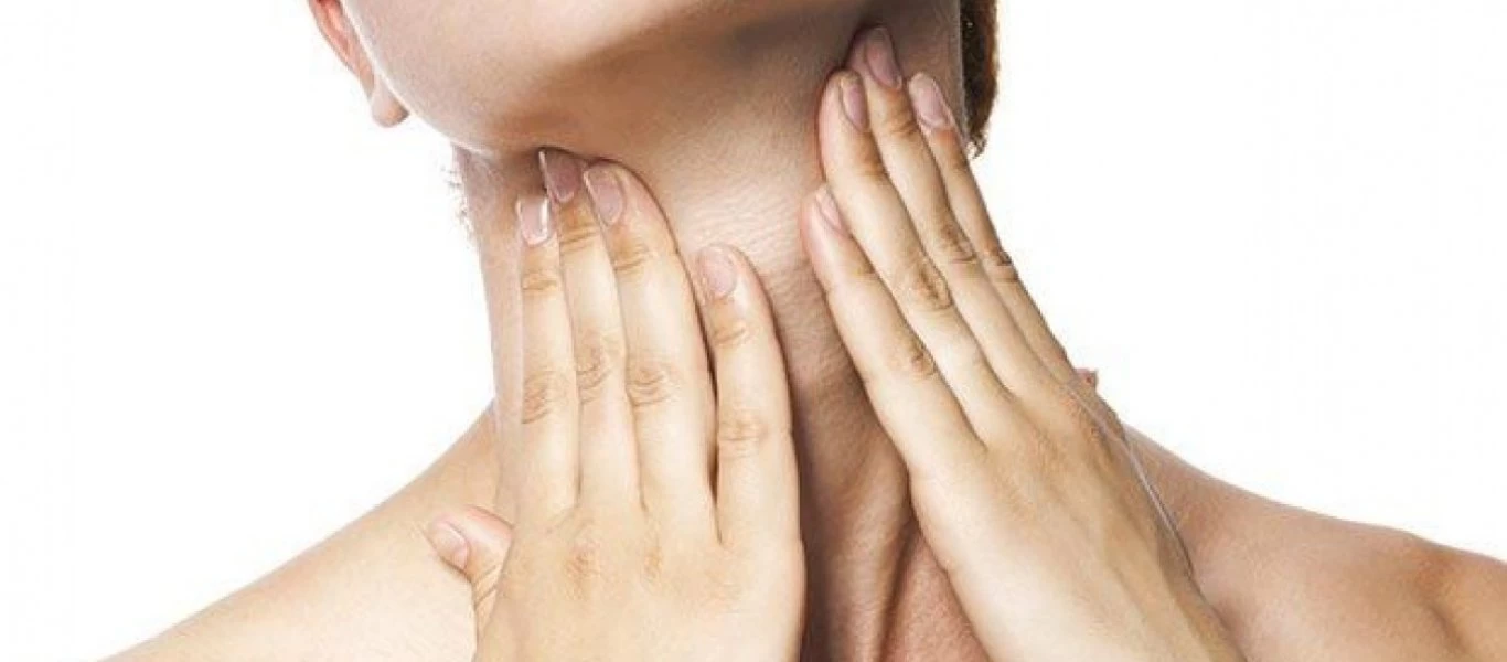 Τα συμπτώματα στο δέρμα που φανερώνουν ότι έχετε πρόβλημα στον θυρεοειδή σας